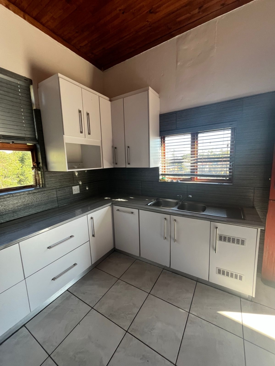 3 Bedroom Property for Sale in Cambridge Eastern Cape